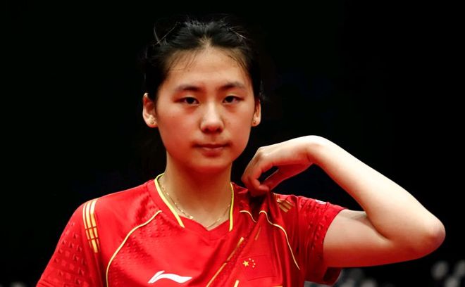 更像是一个 更像是一个