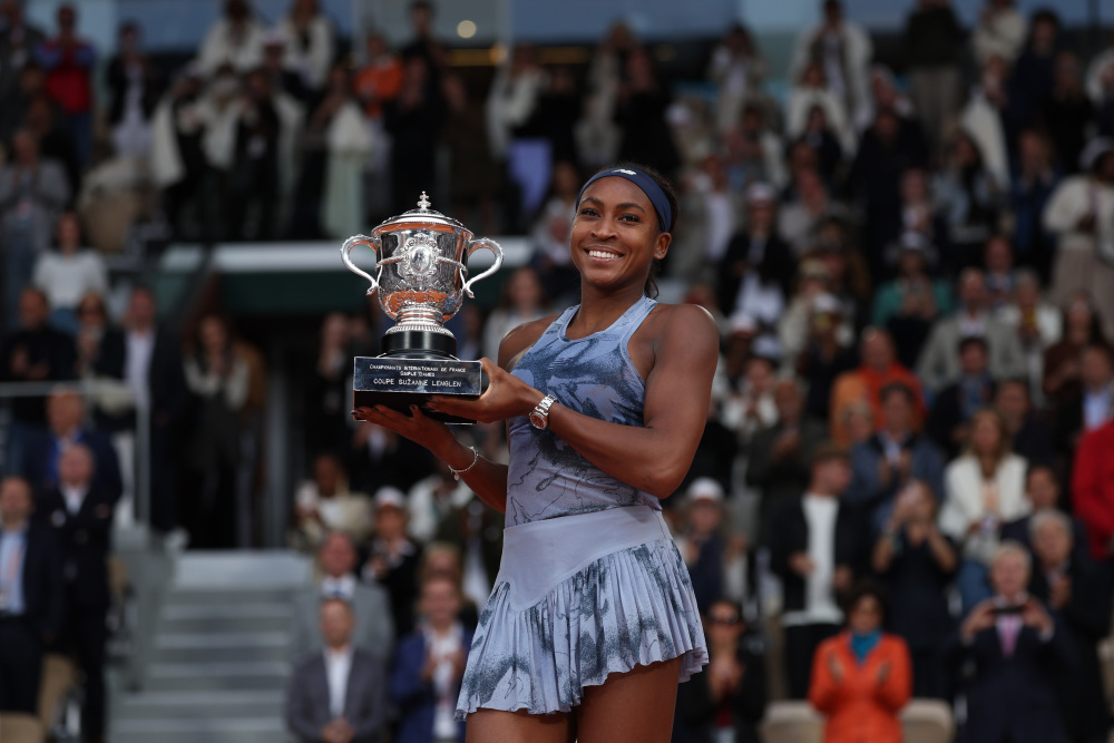 也与威少近 也与威少近